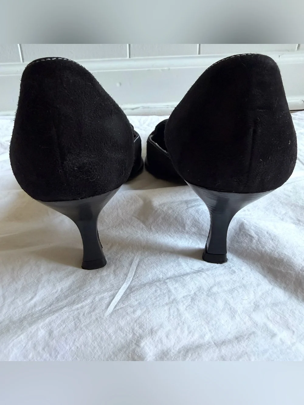 Black Suede Kitten Heels Hype Vintage 6.5